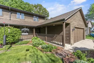 921 Divot Pl, Green Bay, WI 54313 - Photo 4