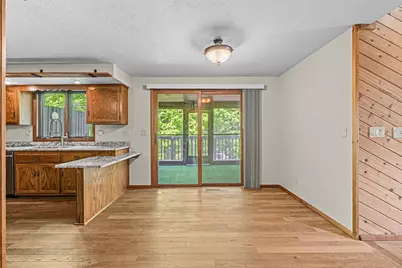 921 Divot Place, Green Bay, WI 54313 - Photo 14