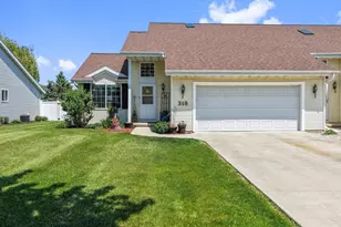 316 Desplaine Rd, De Pere, WI 54115 - Photo 2