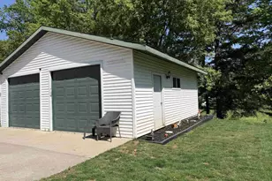 416 W Fulton St, Waupaca, WI 54981 - Photo 24