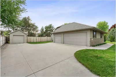 1112 Lake Park Road, Menasha, WI 54952 - Photo 52