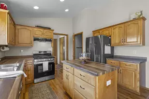 838 Poppy Ln, Little Suamico, WI 54141 - Photo 12