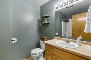 838 Poppy Ln, Little Suamico, WI 54141 - Photo 18