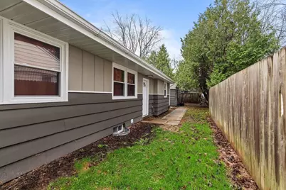 2007 S Gladys Avenue, Appleton, WI 54915 - Photo 32