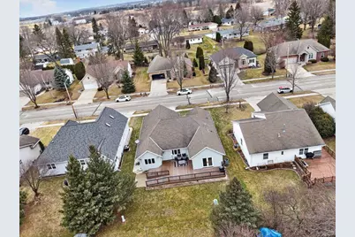 1422 Goldenrod Circle, West Bend, WI 53095 - Photo 54