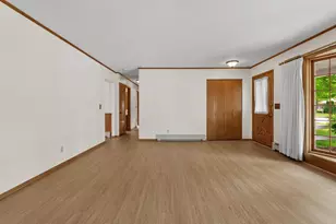 1756 Southland Ave, Oshkosh, WI 54902 - Photo 10