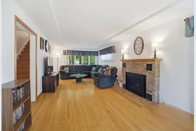 1341 Otter Avenue, Oshkosh, WI 54901 - Photo 4
