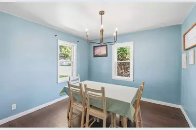 1011 Holzer Street, Green Bay, WI 54303 - Photo 10