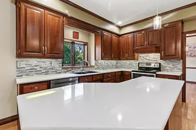 1498 Parkway Drive, Green Bay, WI 54304 - Photo 14