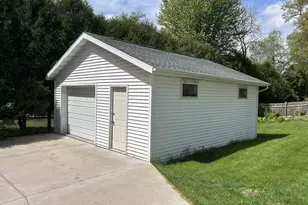 1498 Parkway Dr, Green Bay, WI 54304 - Photo 58