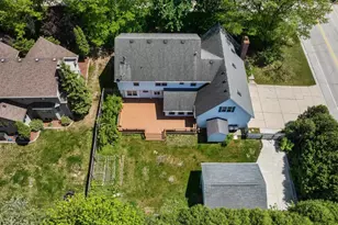 1498 Parkway Dr, Green Bay, WI 54304 - Photo 54