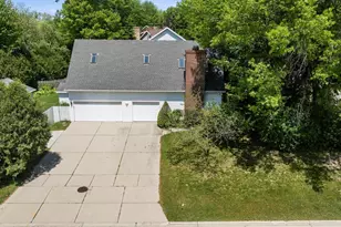 1498 Parkway Dr, Green Bay, WI 54304 - Photo 54