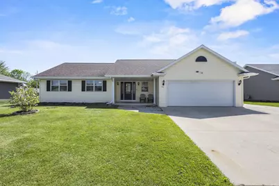 506 Rosemary Court, Pulaski, WI 54162 - Photo 1