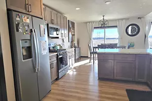 3965 Rubyred Dr, Appleton, WI 54913 - Photo 8