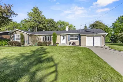 2663 Timber Lane, Green Bay, WI 54313 - Photo 2
