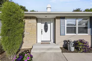 2663 Timber Ln, Green Bay, WI 54313 - Photo 8