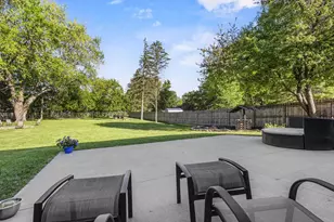 2663 Timber Ln, Green Bay, WI 54313 - Photo 2