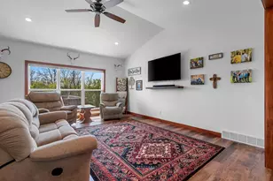 3027 Scarlet Oak Rd, De Pere, WI 54115 - Photo 12