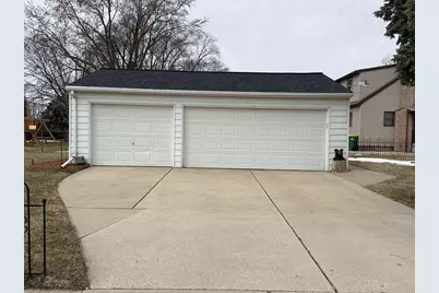 1618 Chicago Street, Green Bay, WI 54304 - Photo 2