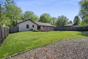 2545 Wildflower, Green Bay, WI 54311 - Photo 10