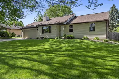 2545 Wildflower, Green Bay, WI 54311 - Photo 2