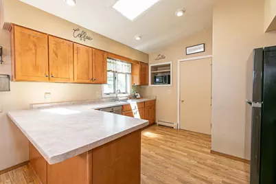 456 Pleasant Court, Neenah, WI 54956 - Photo 8
