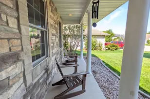 551 Coonen Dr, Combined Locks, WI 54113 - Photo 2