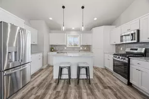 5749 N Sequoia Dr, Appleton, WI 54913 - Photo 8