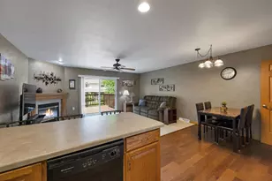 1909 Riverside Dr, Green Bay, WI 54313 - Photo 6