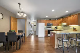 1909 Riverside Dr, Green Bay, WI 54313 - Photo 12