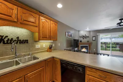 1909 Riverside Drive #H, Green Bay, WI 54313 - Photo 10