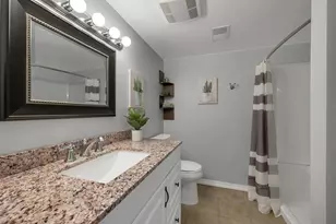 1909 Riverside Dr, Green Bay, WI 54313 - Photo 32