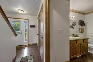 1909 Riverside Dr, Green Bay, WI 54313 - Photo 4