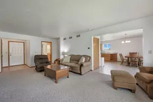 483 Madeline Ln, Little Suamico, WI 54141 - Photo 8
