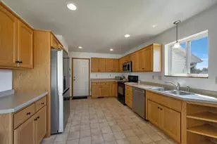 483 Madeline Ln, Little Suamico, WI 54141 - Photo 16