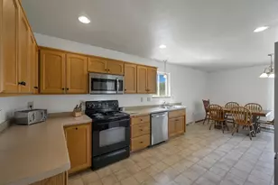 483 Madeline Ln, Little Suamico, WI 54141 - Photo 12