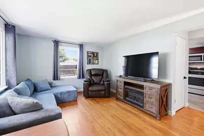 1228 8th Street, Green Bay, WI 54304 - Photo 4