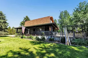 8412 Zander Rd, Maribel, WI 54227 - Photo 2