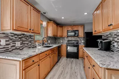 1805 E Marquette Street, Appleton, WI 54911 - Photo 4