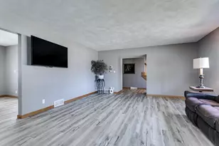 1805 E Marquette St, Appleton, WI 54911 - Photo 16