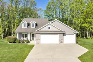 817 Woodrow St, Denmark, WI 54208 - Photo 42