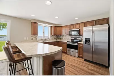 W6093 N Bay Court, Shawano, WI 54166 - Photo 12