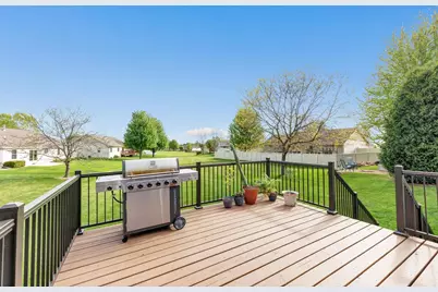 2924 Nandina Way, Green Bay, WI 54313 - Photo 24
