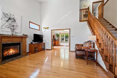 2018 Bracton Road, Suamico, WI 54313 - Photo 4