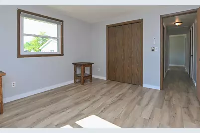 342 W Bell Street, Neenah, WI 54956 - Photo 26
