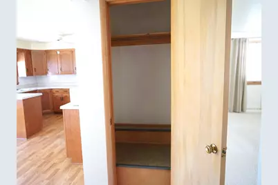 1142 Bond Street, Green Bay, WI 54303 - Photo 12