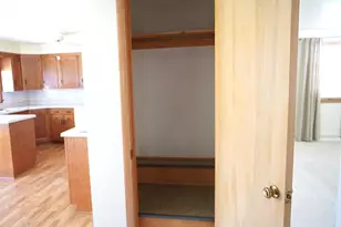 1142 Bond St, Green Bay, WI 54303 - Photo 12