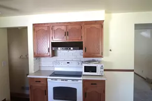 1142 Bond St, Green Bay, WI 54303 - Photo 8