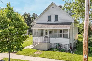 1319 Winnebago Ave, Oshkosh, WI 54901 - Photo 2