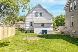 1319 Winnebago Ave, Oshkosh, WI 54901 - Photo 26